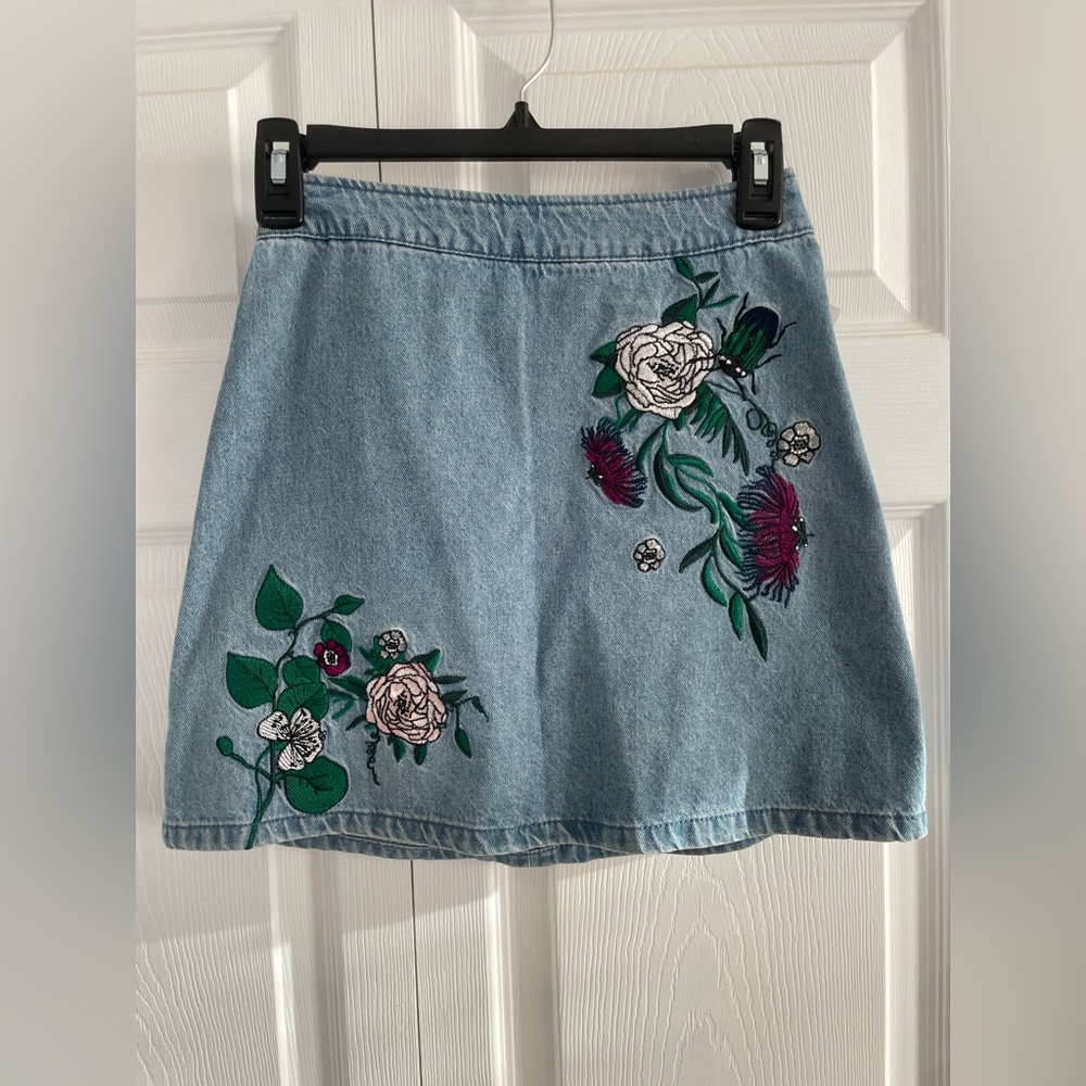 Floral iron on patches denim skirt